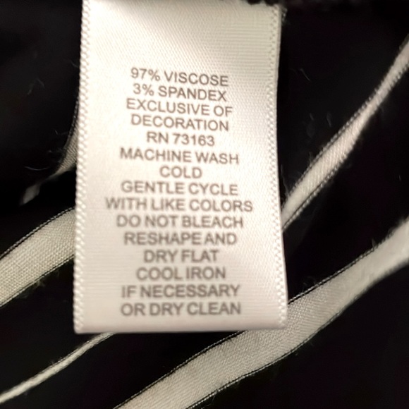 Cable & Gauge Women’s Striped Long Sleeved Top - Picture 6 of 7